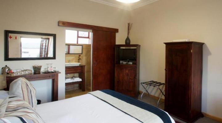 Sea Whisper Self-Catering