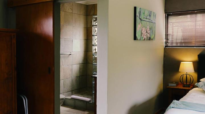 Sea Whisper Self-Catering