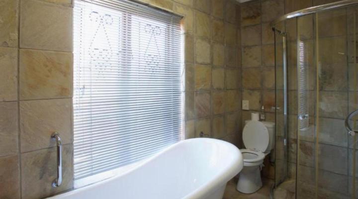 Sea Whisper Self-Catering