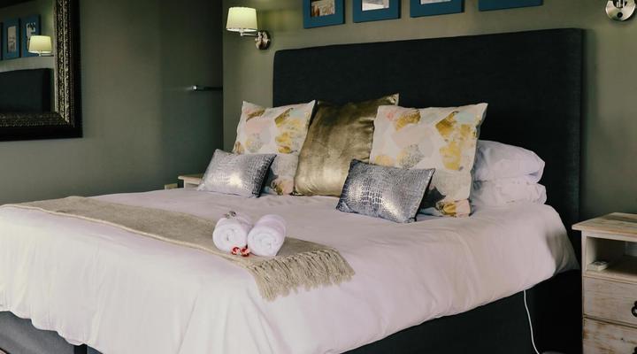 Sea Whisper Self-Catering