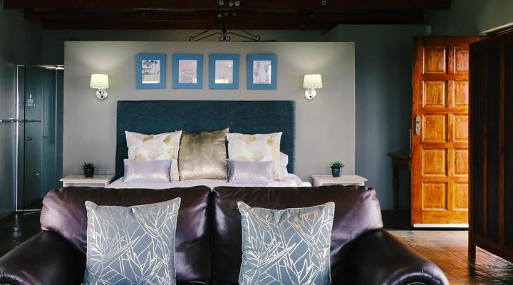 Sea Whisper Self-Catering