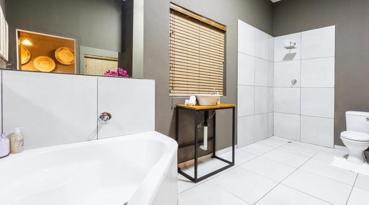 Royal Tree Guest House