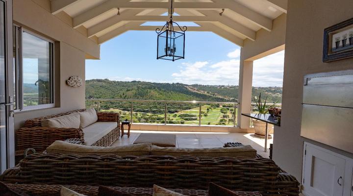 Manhattan Estates - Woodlands Villa