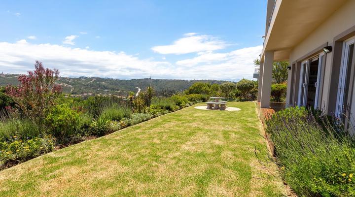 Manhattan Estates - Woodlands Villa