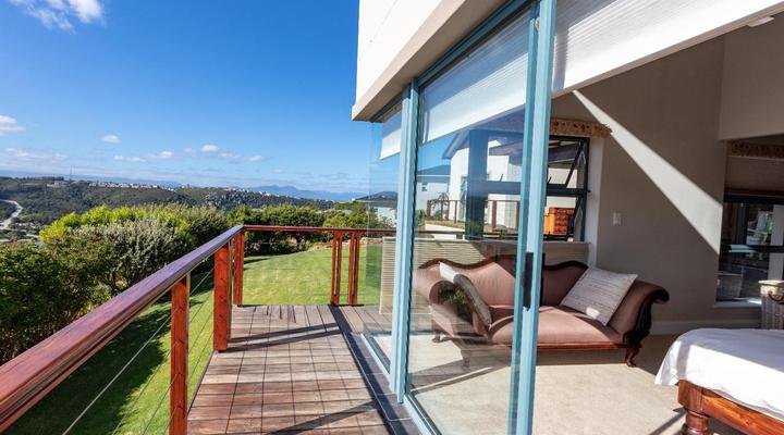 Manhattan Estates - Woodlands Villa