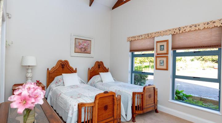 Manhattan Estates - Woodlands Villa