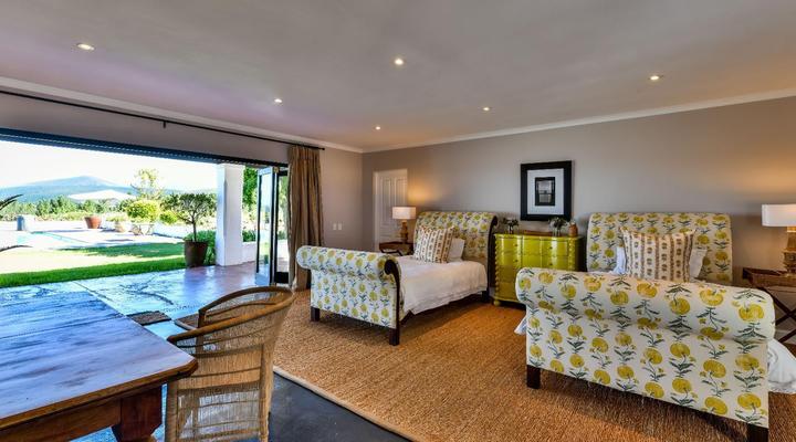 Manhattan Estates - Woodlands Villa