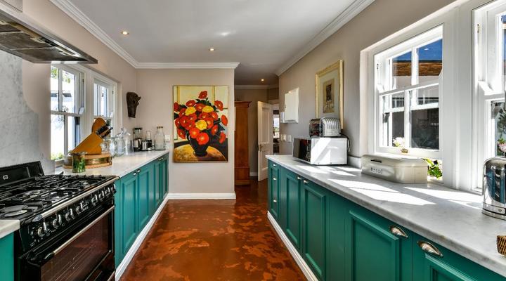 Manhattan Estates - Woodlands Villa