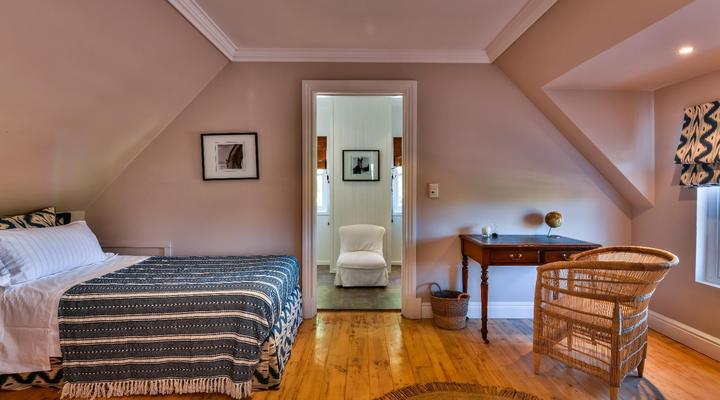 Manhattan Estates - Woodlands Villa