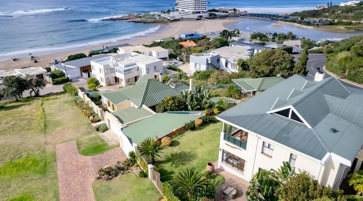 Manhattan Estates - Woodlands Villa