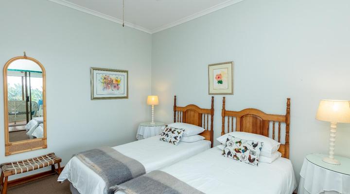 Manhattan Estates - Woodlands Villa