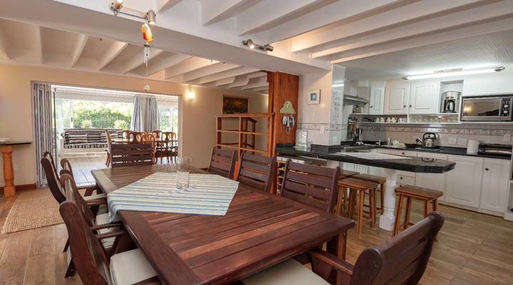 Manhattan Estates - Woodlands Villa