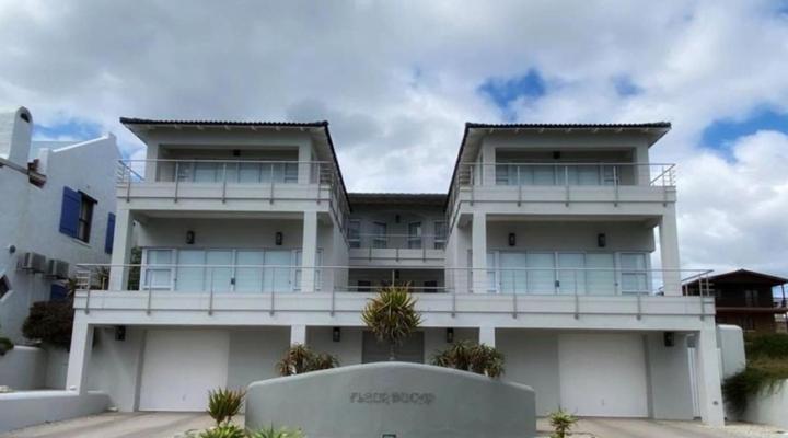 Kleinzee Oceanfront Guest House