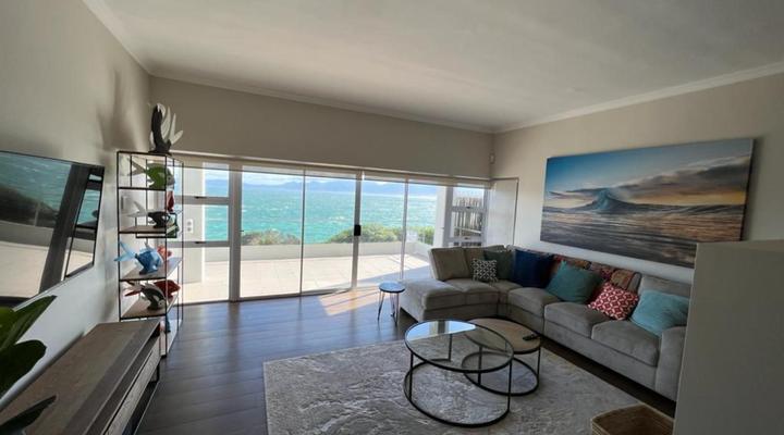 Kleinzee Oceanfront Guest House