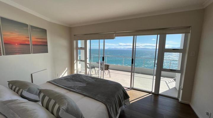 Kleinzee Oceanfront Guest House