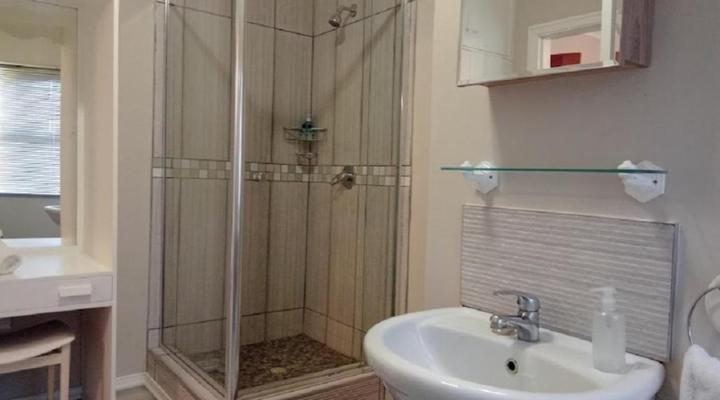 Addo Riverside Villa