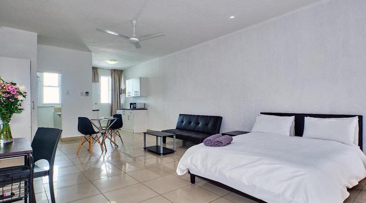 Inn & Out Sandton Park