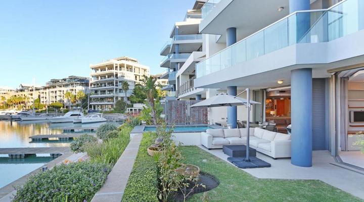 Mountain Marina Luxury Apartments