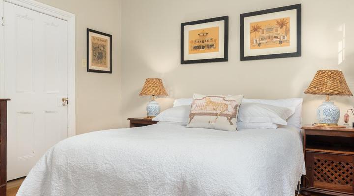 Central Claremont Garden Apartment