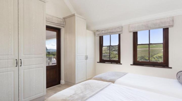 Winelands Golf Lodges 12 by HostAgents