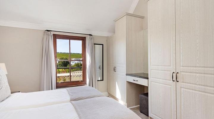 Winelands Golf Lodges 12 by HostAgents