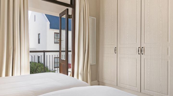 Winelands Golf Lodges 12 by HostAgents