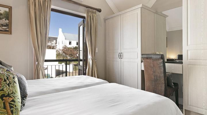 Winelands Golf Lodges 12 by HostAgents