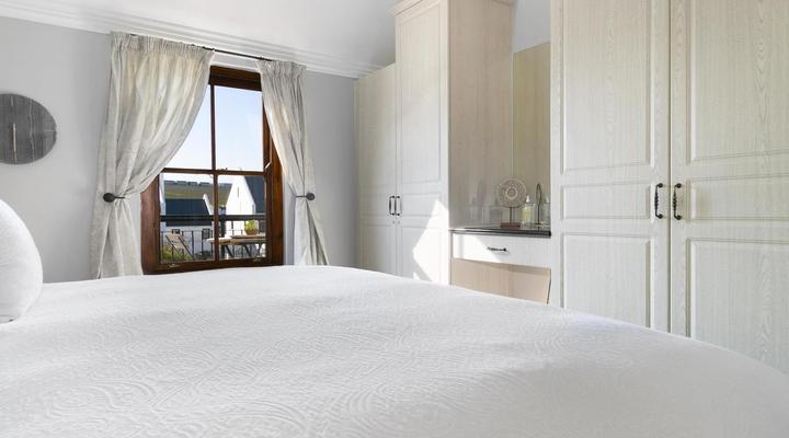 Winelands Golf Lodges 12 by HostAgents