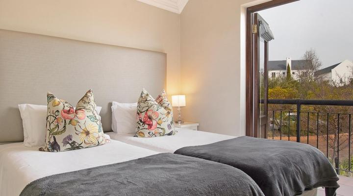 Winelands Golf Lodges 12 by HostAgents