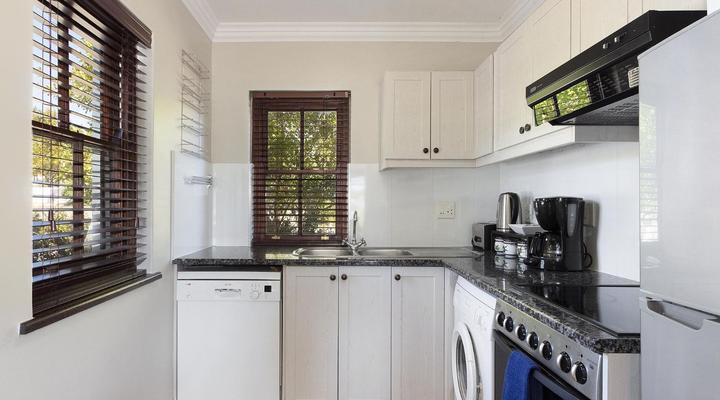 Winelands Golf Lodges 12 by HostAgents