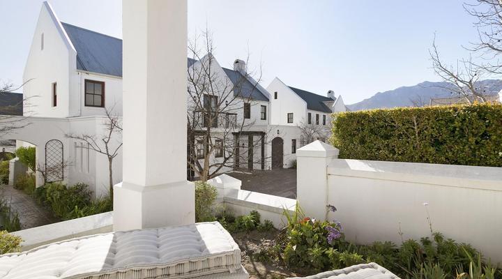 Winelands Golf Lodges 12 by HostAgents