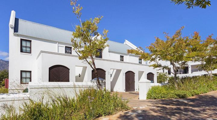 Winelands Golf Lodges 12 by HostAgents