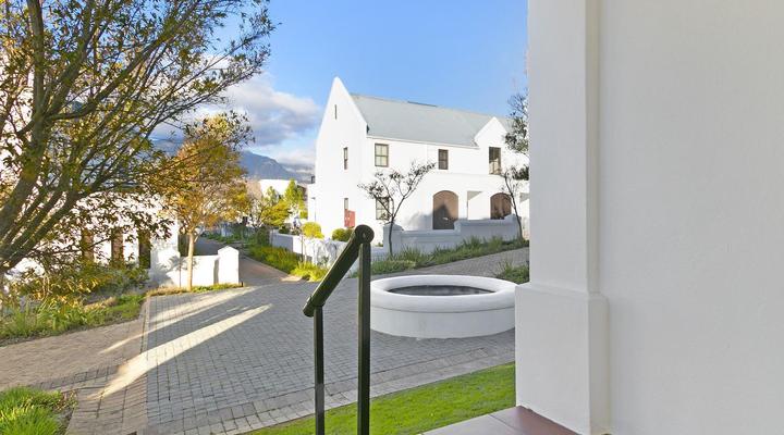 Winelands Golf Lodges 12 by HostAgents