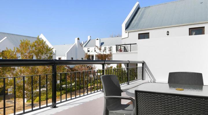 Winelands Golf Lodges 12 by HostAgents