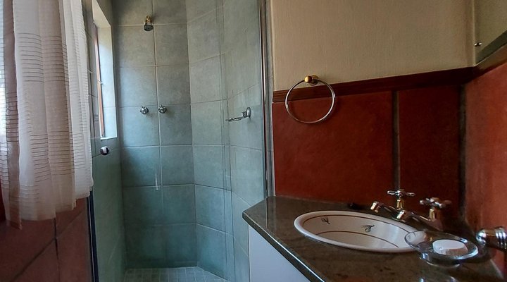 Connemara Close - Director's Unit