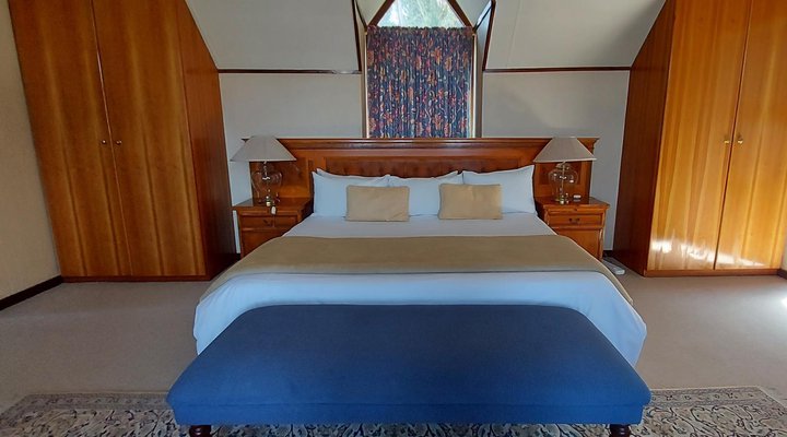 Connemara Close - Director's Unit
