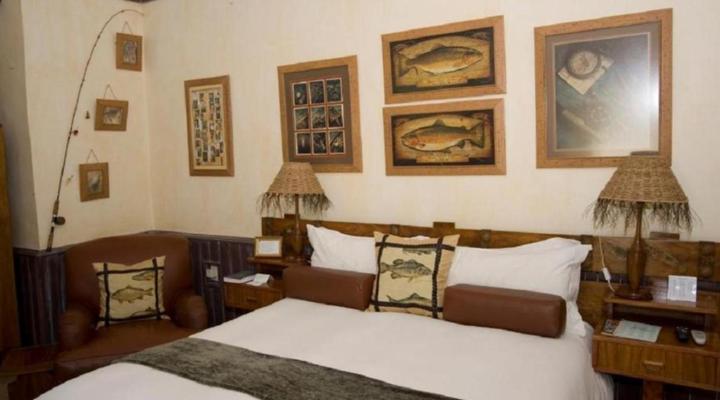 Longtom Farm Guest House