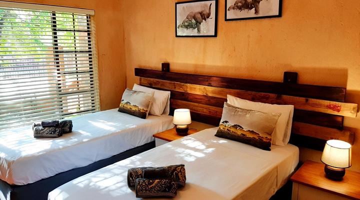 SnL Guesthouses - 38 Hoep Hoep, Malelane