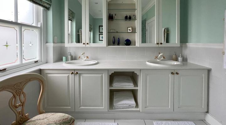 Greenhill Farm Manor House