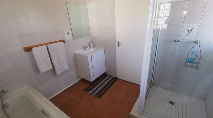 Paulshof Guesthouse - 15 Hluhluwe Road paulshof