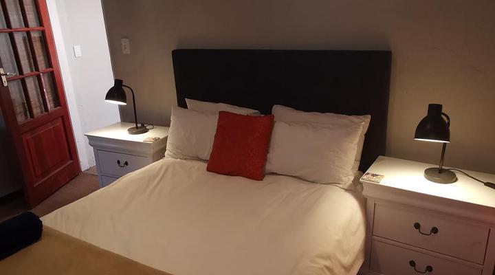 Paulshof Guesthouse - 15 Hluhluwe Road paulshof