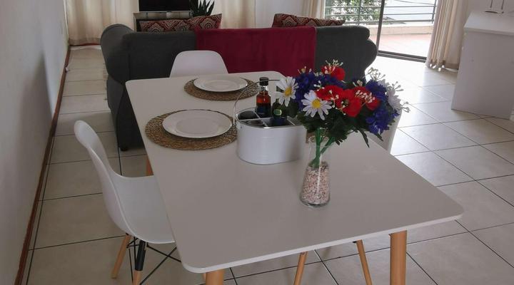 Paulshof Guesthouse - 15 Hluhluwe Road paulshof