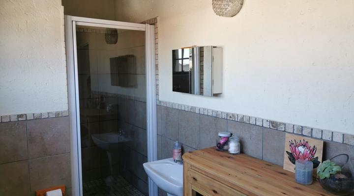 Paulshof Guesthouse - 15 Hluhluwe Road paulshof