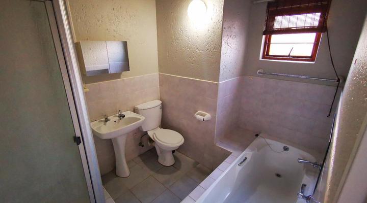 Paulshof Guesthouse - 15 Hluhluwe Road paulshof