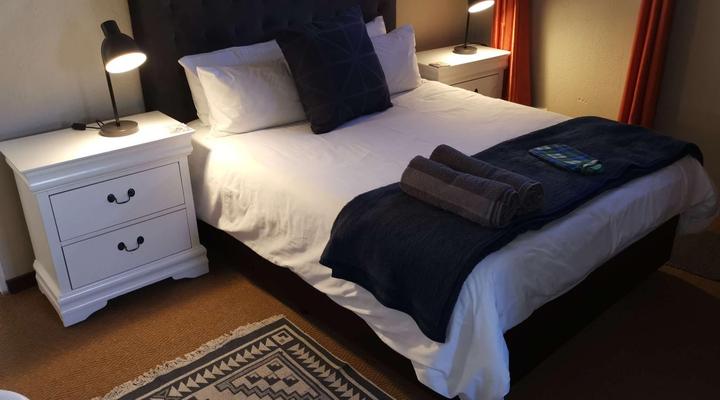 Paulshof Guesthouse - 15 Hluhluwe Road paulshof