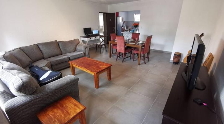 Paulshof Guesthouse - 15 Hluhluwe Road paulshof