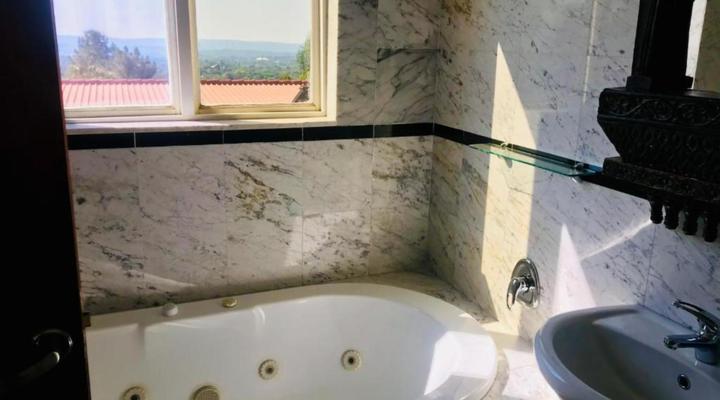 Waterkloof Mansion Boutique Hotel