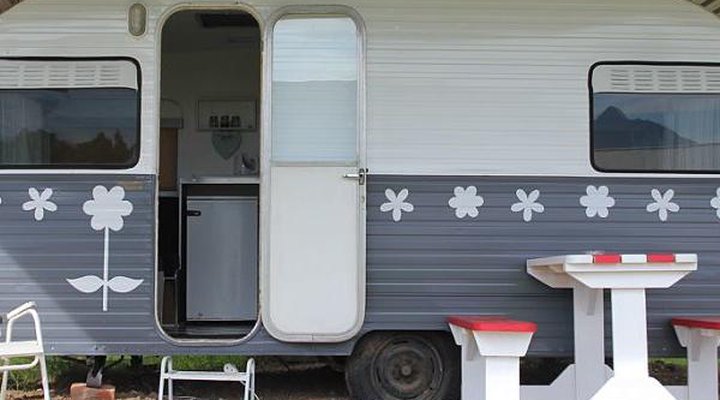 CHRIS~ELLE Weddings And Self-Catering