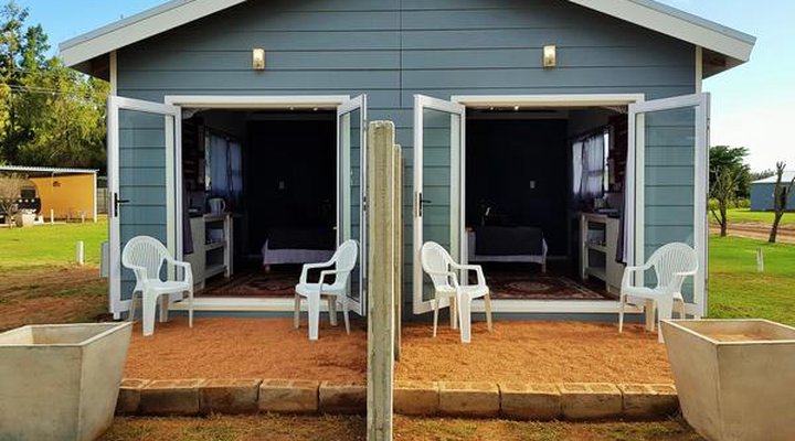 CHRIS~ELLE Weddings And Self-Catering