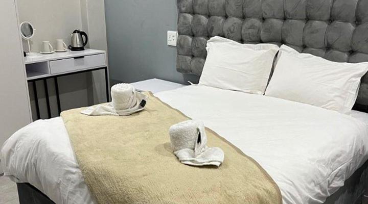 Charlottesville Farm Lodge